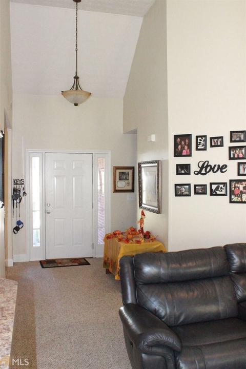 121 Blue Smoke Trl, Hampton, GA 30228 photo 2
