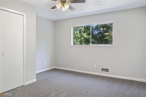 6980 Lodgepole Dr, Morrow, GA 30260 photo 9