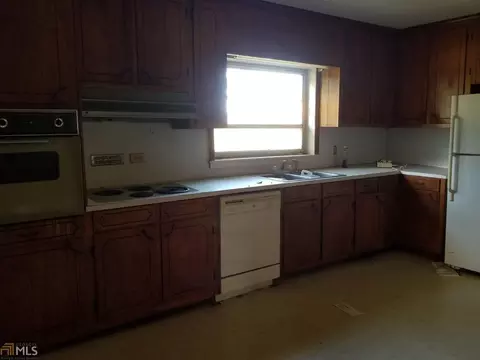 2807 21st Ave, Valley, AL 36854 photo 3