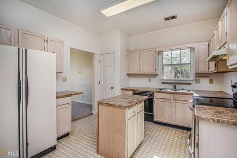 6503 Pine Bark Ct, Morrow, GA 30260 photo 9