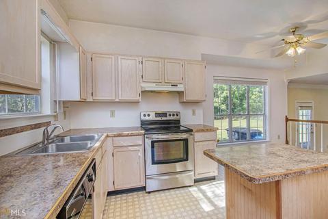6503 Pine Bark Ct, Morrow, GA 30260 photo 2