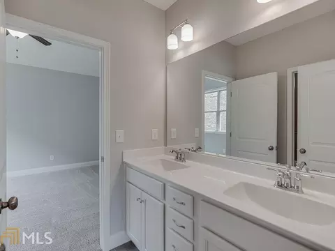 4370 Thacker Ln, Suwanee, GA 30024 photo 10