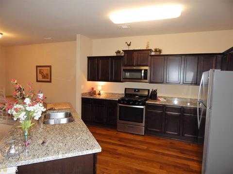 687 Independence Ave, Pendergrass, GA 30567 photo 3