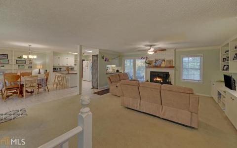 80 Elm Dr, Toccoa, GA 30577 photo 4