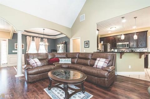 104 Stephens Pt, Jackson, GA 30233 photo 5