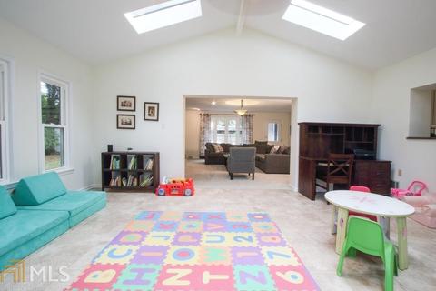 1946 Plantation Ln, Chamblee, GA 30341 photo 13