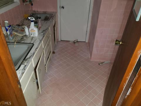 5992 Phillips Dr, Morrow, GA 30260 photo 20