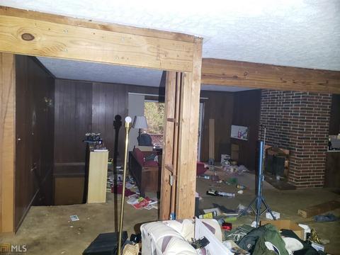 5992 Phillips Dr, Morrow, GA 30260 photo 6