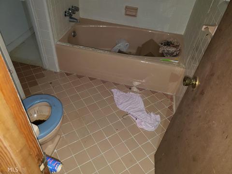 5992 Phillips Dr, Morrow, GA 30260 photo 17