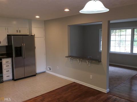 6480 Cameron Rd, Morrow, GA 30260 photo 8