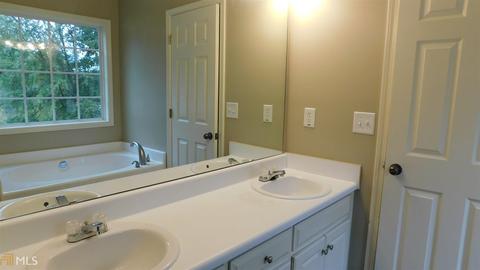 10 Cranbrook Ct, Covington, GA 30016 photo 21