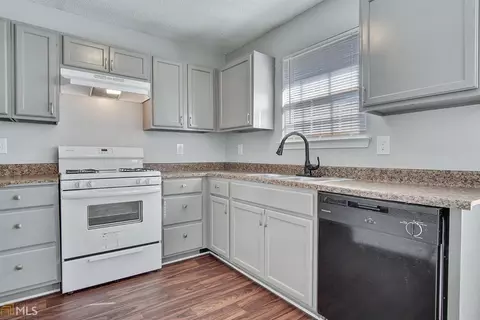 10796 Misty Meadows Trce, Hampton, GA 30228 photo 12