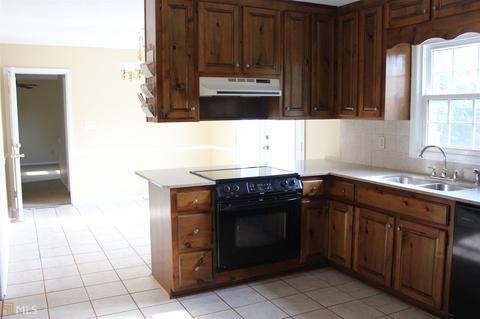 141 Hawthorne Cir, Lagrange, GA 30240 photo 6