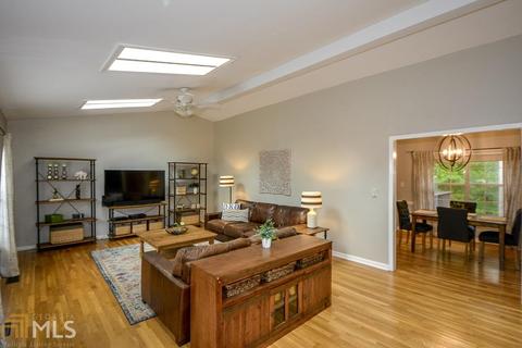 2106 Plantation Ln, Chamblee, GA 30341 photo 8