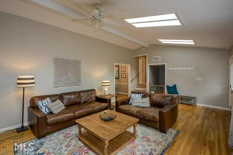 2106 Plantation Ln, Chamblee, GA 30341 photo 5