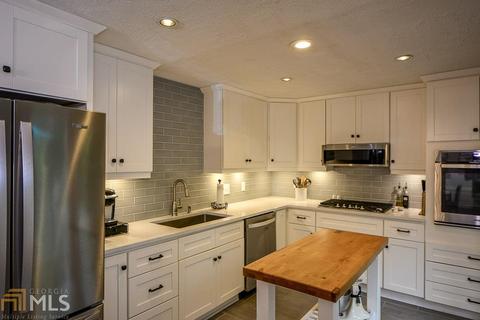 2106 Plantation Ln, Chamblee, GA 30341 photo 13