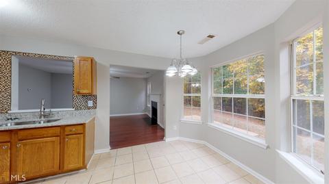 275 Capeton Ct, Covington, GA 30016 photo 9