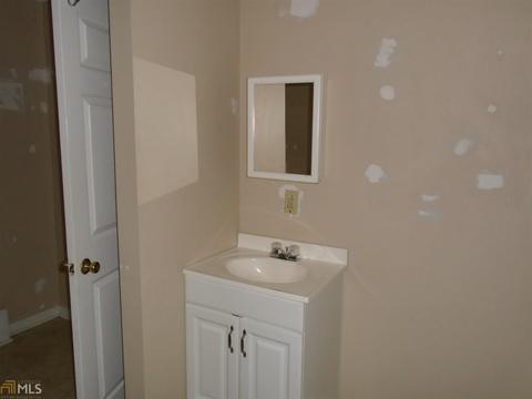313 Freeman, Barnesville, GA 30204 photo 11