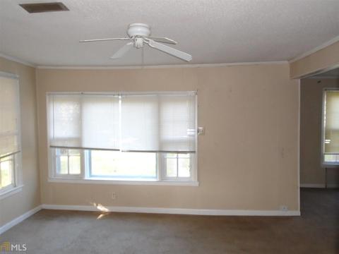 313 Freeman, Barnesville, GA 30204 photo 5