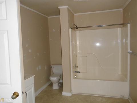313 Freeman, Barnesville, GA 30204 photo 10