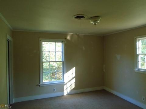 313 Freeman, Barnesville, GA 30204 photo 9