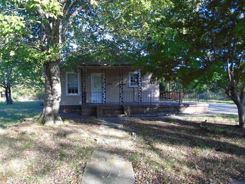 313 Freeman, Barnesville, GA 30204 photo 2