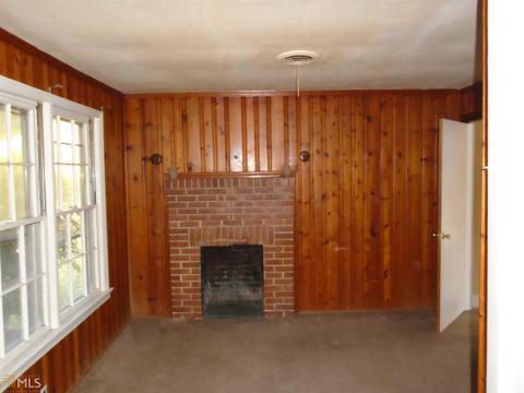 313 Freeman, Barnesville, GA 30204 photo 8