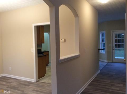 6793 Oakleigh Trl, Rex, GA 30273 photo 9