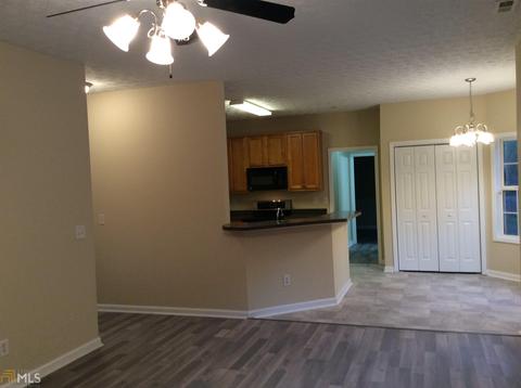 6793 Oakleigh Trl, Rex, GA 30273 photo 13