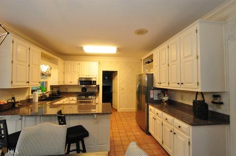 210 Ashford Cir, Lagrange, GA 30240 photo 3