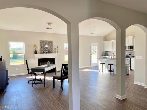 301 Brook Ct, Temple, GA 30179 photo 2