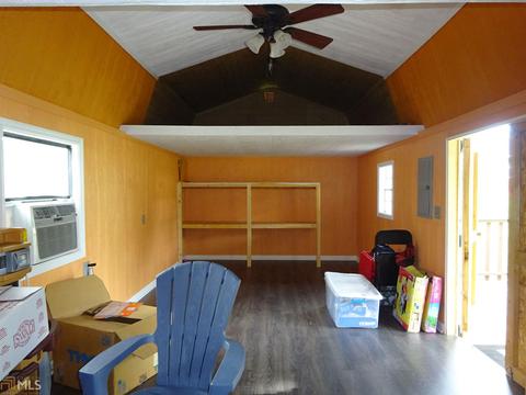 603 E James St, Claxton, GA 30417 photo 22