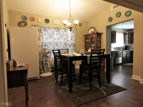 113 Sutton Dr, Perry, GA 31069 photo 5