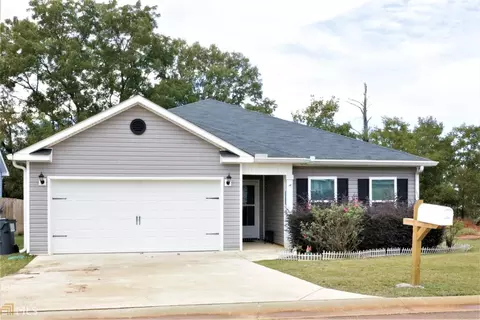 113 Sutton Dr, Perry, GA 31069 photo 1