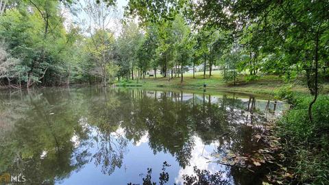 230 Falling Leaf Ln, Winder, GA 30680 photo 2
