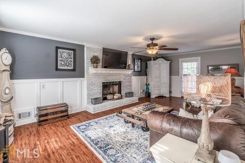 1099 Lakeview Rd, Grayson, GA 30017 photo 8