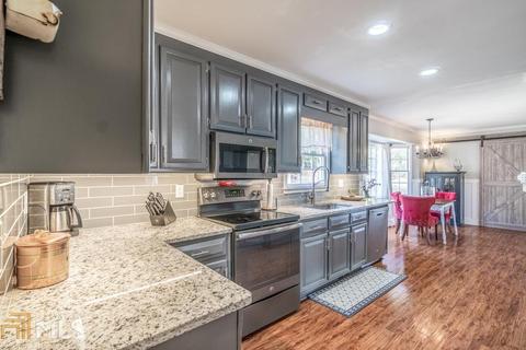 1099 Lakeview Rd, Grayson, GA 30017 photo 14