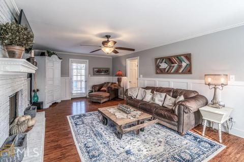 1099 Lakeview Rd, Grayson, GA 30017 photo 9