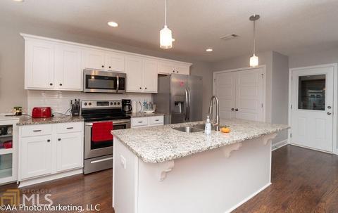 305 Collins Park Dr, Centerville, GA 31028 photo 8
