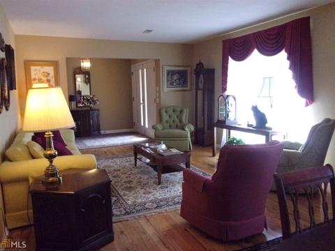 43 Arcadia Dr, Toccoa, GA 30577 photo 4
