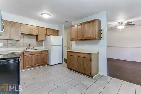 304 E 4th St, Springfield, GA 31329 photo 11