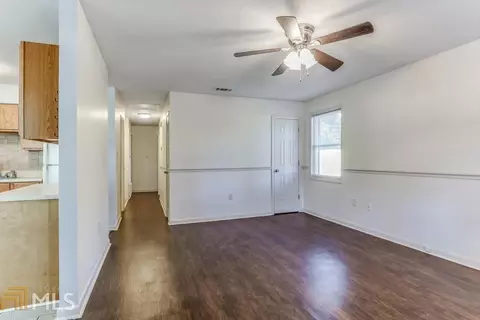304 E 4th St, Springfield, GA 31329 photo 5