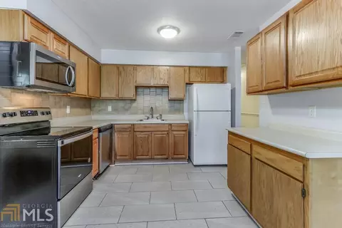 304 E 4th St, Springfield, GA 31329 photo 10