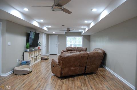 752 Michael Dr, Winder, GA 30680 photo 7