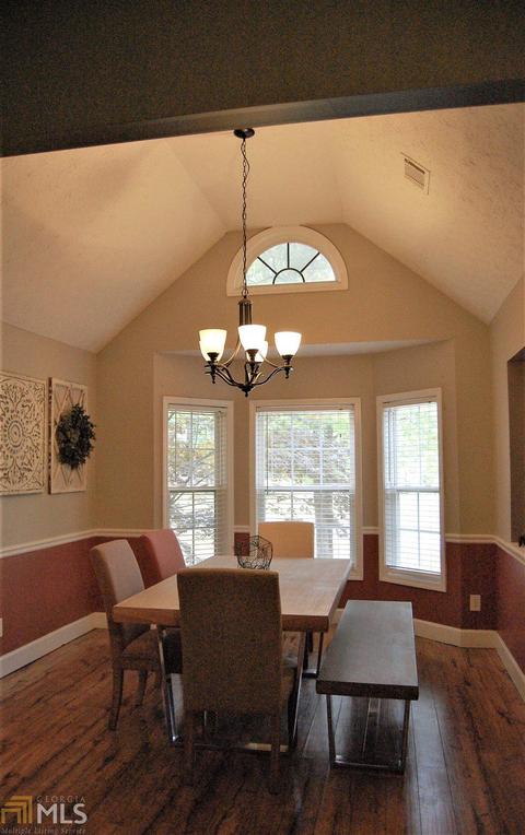 752 Michael Dr, Winder, GA 30680 photo 4