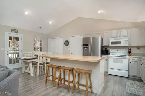 105 Riverbrooke Ter, Covington, GA 30016 photo 4
