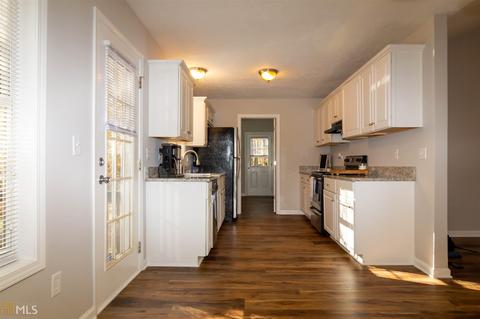 137 Thomas Rd, Milner, GA 30257 photo 11