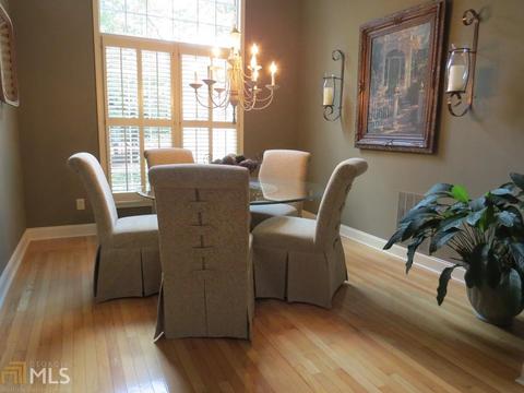 395 Wesley Cir, Toccoa, GA 30577 photo 2
