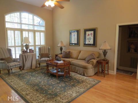 395 Wesley Cir, Toccoa, GA 30577 photo 4