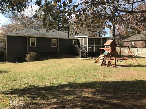 107 Oakridge, Monroe, GA 30655 photo 2